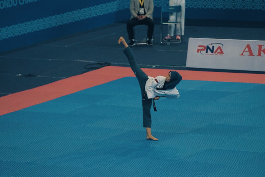 10 Potret Defia Rosmaniar, penyumbang medali emas pertama Indonesia