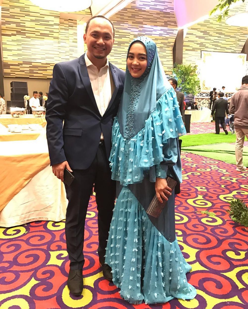 5 Pesinetron cantik ini punya pasangan lebih muda, ada beda 16 tahun