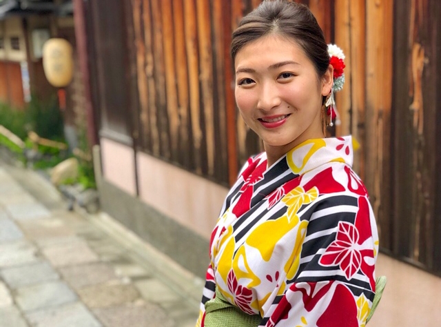 10 Gaya Rikako Ikee, si cantik peraih 4 emas cabor renang AG 2018