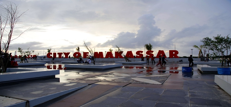 5 Cara hemat jelajah Makassar ala backpacker yang bikin kantong aman 