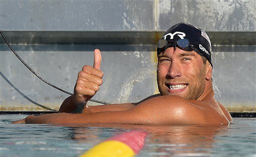 7 Atlet ini lamar pacarnya di arena pertandingan, bikin penonton baper