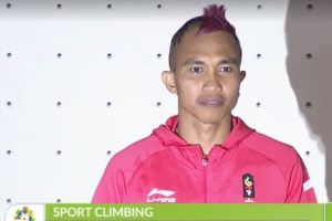 Luar biasa, regu putra panjat tebing sumbang satu emas dan satu perak