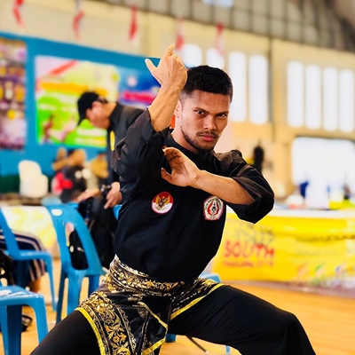 10 Potret Yolla Prima, aktor film The Raid 2 peraih emas pencak silat