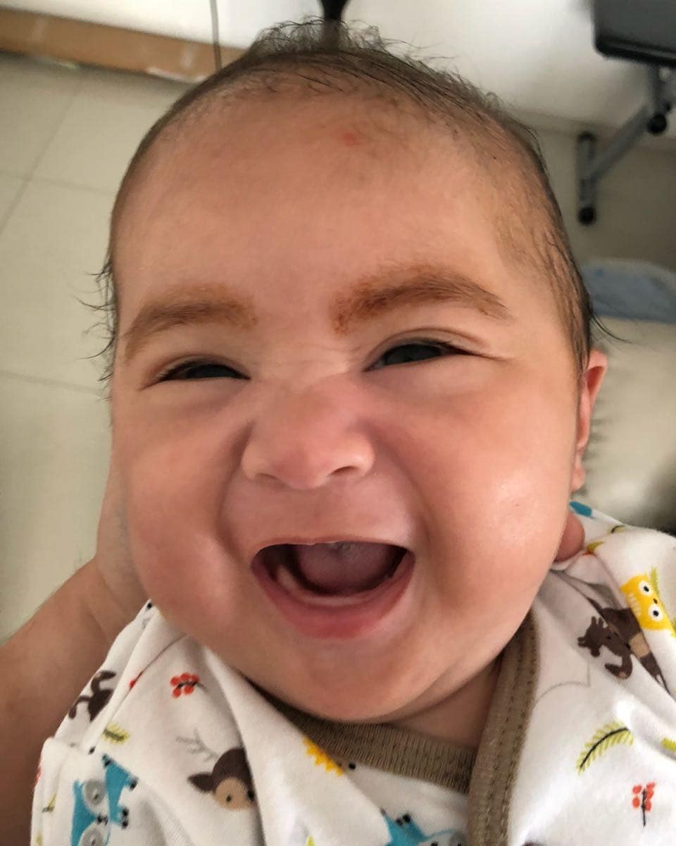 10 Potret lucunya Magha & Degha, bayi kembar Kadek Devi yang gemesin