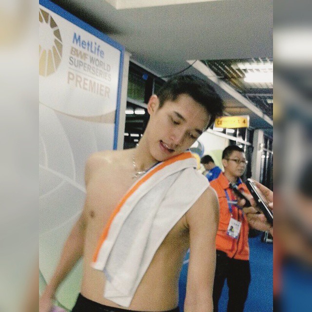 8 Potret Jonatan Christie pamer perut sixpack, bikin cewek histeris