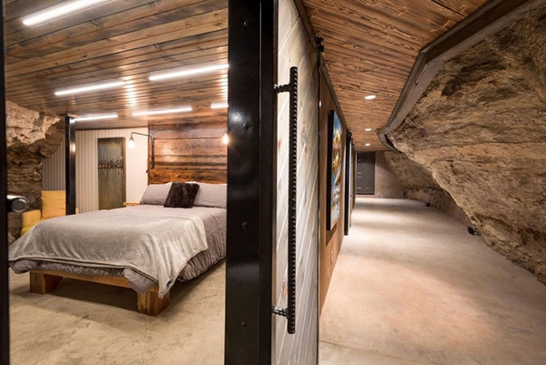 Awalnya tempat penyimpanan bom, goa ini disulap jadi hotel mewah