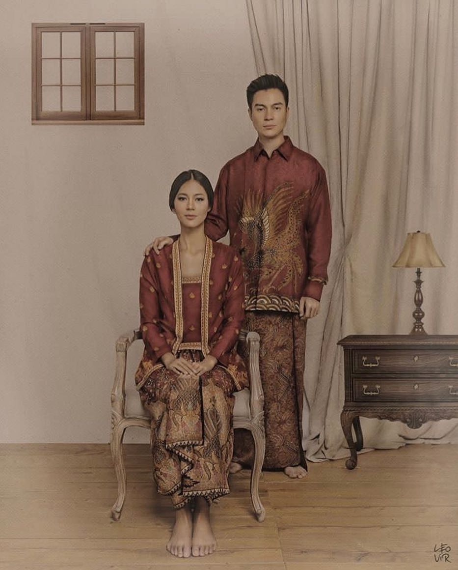 Klasik abis, begini prewedding 10 pasangan seleb bergaya tradisional 