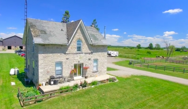 Potret 10 sudut rumah Justin Bieber & Hailey Baldwin, seharga Rp 73 M