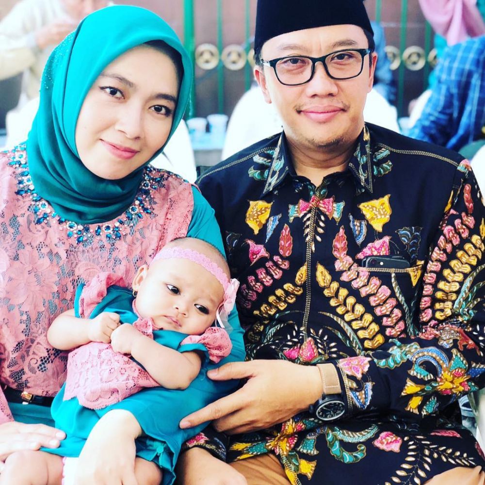 10 Pesona Obib Nahrawi, desainer yang jadi istri Menpora Imam Nahrawi