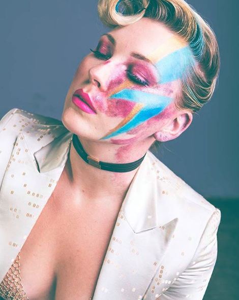 10 Kreasi makeup untuk tutupi tanda lahir ini menakjubkan banget