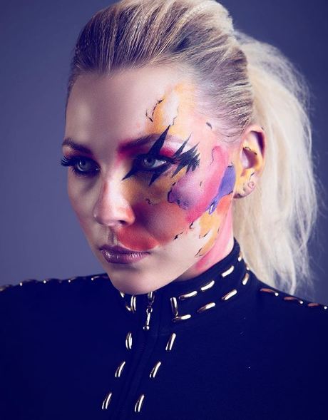 10 Kreasi makeup untuk tutupi tanda lahir ini menakjubkan banget