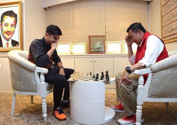 10 Momen Menpora Imam vs Saddiq adu catur usai pesilat Malaysia ngamuk