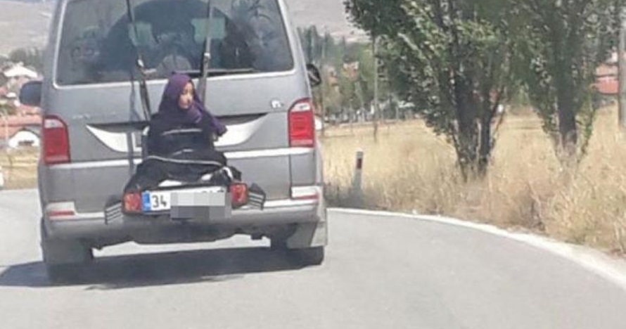 Pria ini ikat anaknya di belakang mobil yang tengah jalan, teganya