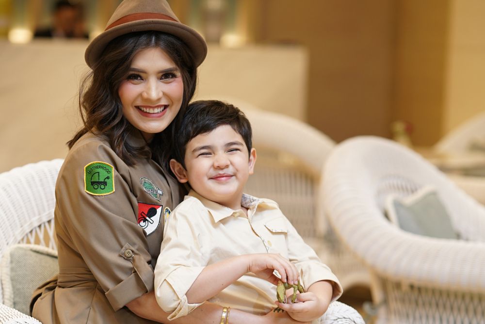 Bertema rustic dan safari, ini 9 potret baby shower Carissa Puteri