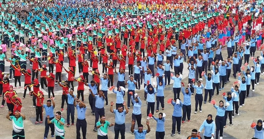 Wow, TNI pecahkan rekor MURI tari Gemu Famire dengan ribuan peserta