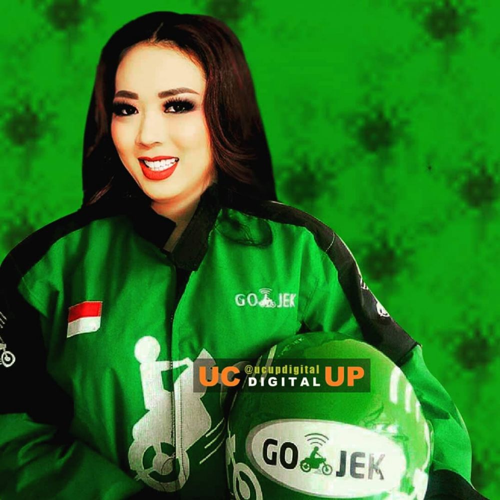 11 Editan foto kocak Soimah, jadi driver ojol sampai seleb dunia
