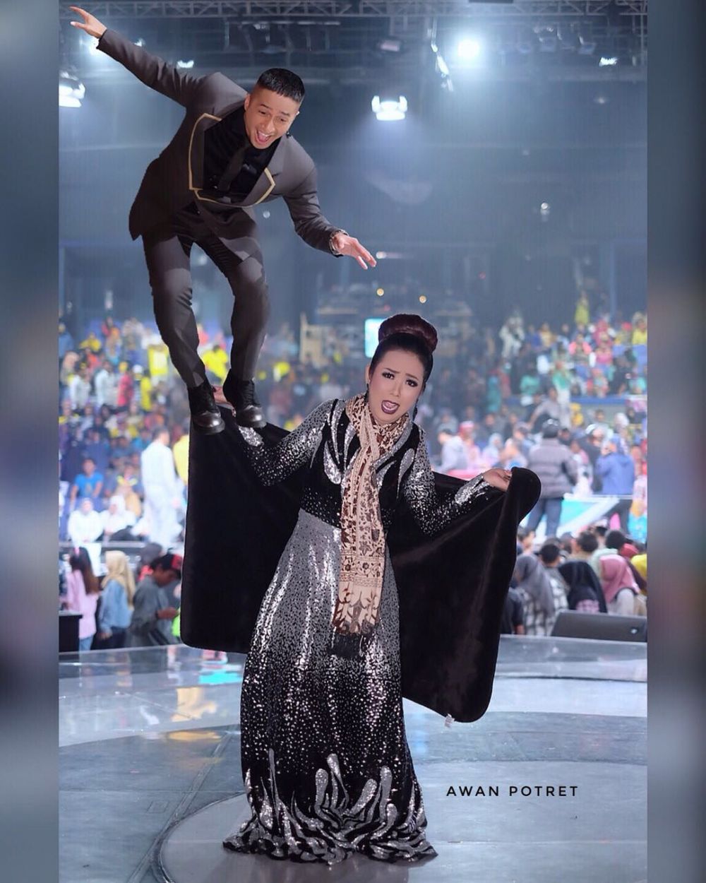 11 Editan foto kocak Soimah, jadi driver ojol sampai seleb dunia