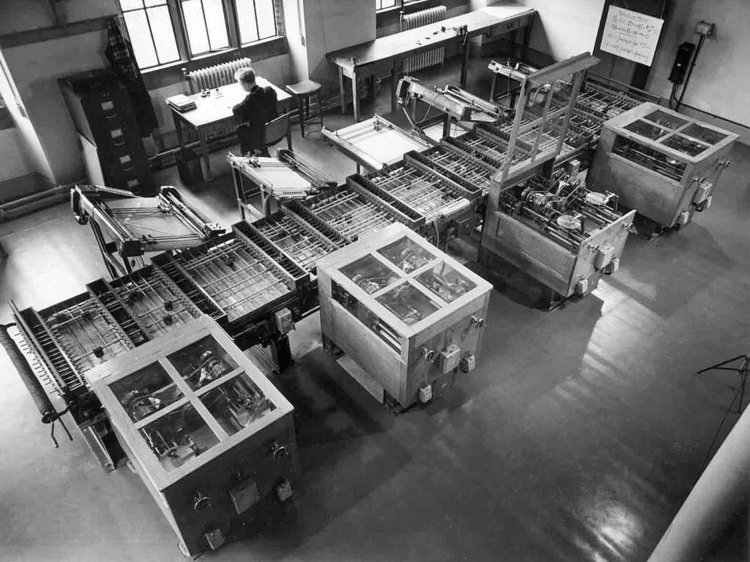 13 Potret laboratorium komputer dari masa ke masa, semakin minimalis