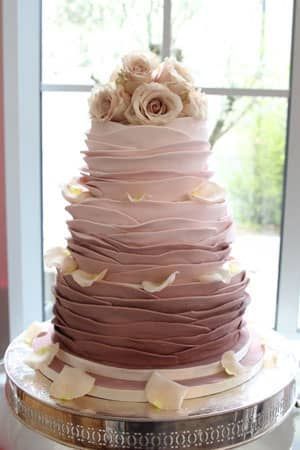 10 Kreasi ombre cake ini perpaduan warnanya bikin nggak tega makan