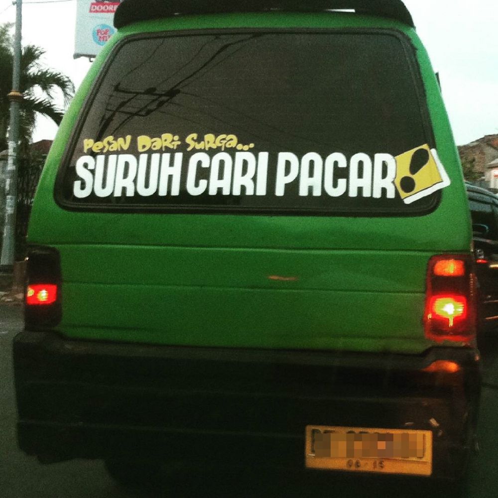 10 Tulisan di kendaraan ini kocaknya keterlaluan, hanya di Indonesia