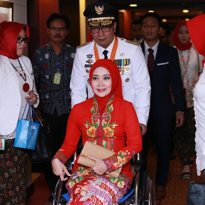 9 Potret dedikasi Atalia sebagai istri Gubernur Jabar ini banjir doa