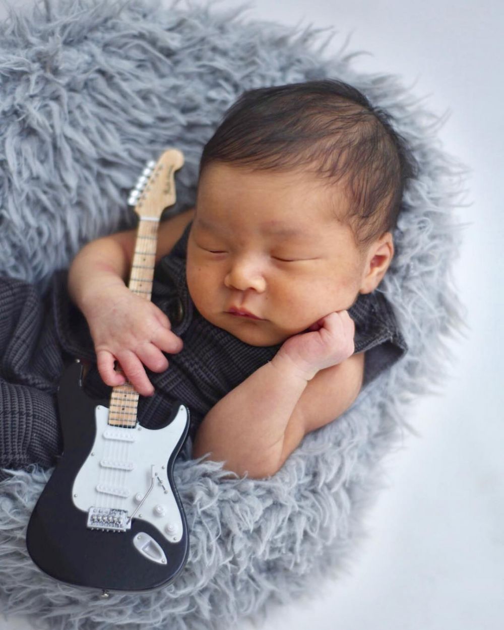 Baru lahir, begini 6 pemotretan baby Geva putra Sammy Simorangkir