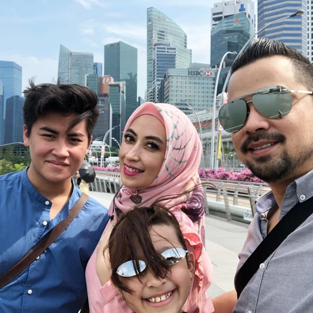Punya hubungan spesial, 4 seleb pria ini dituding merebut istri orang
