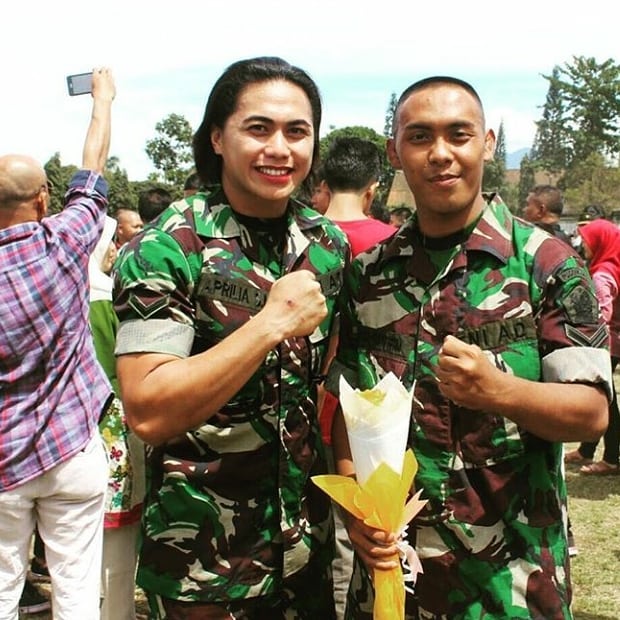 6 Potret Aprilia Manganang dalam balutan seragam TNI, tetap cantik