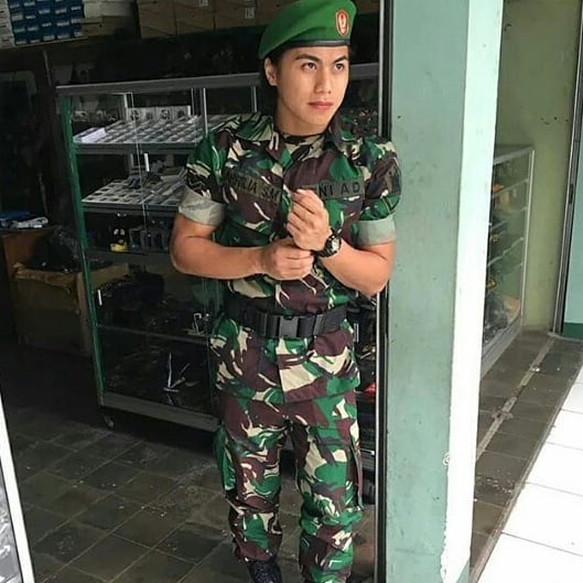 6 Potret Aprilia Manganang dalam balutan seragam TNI, tetap cantik