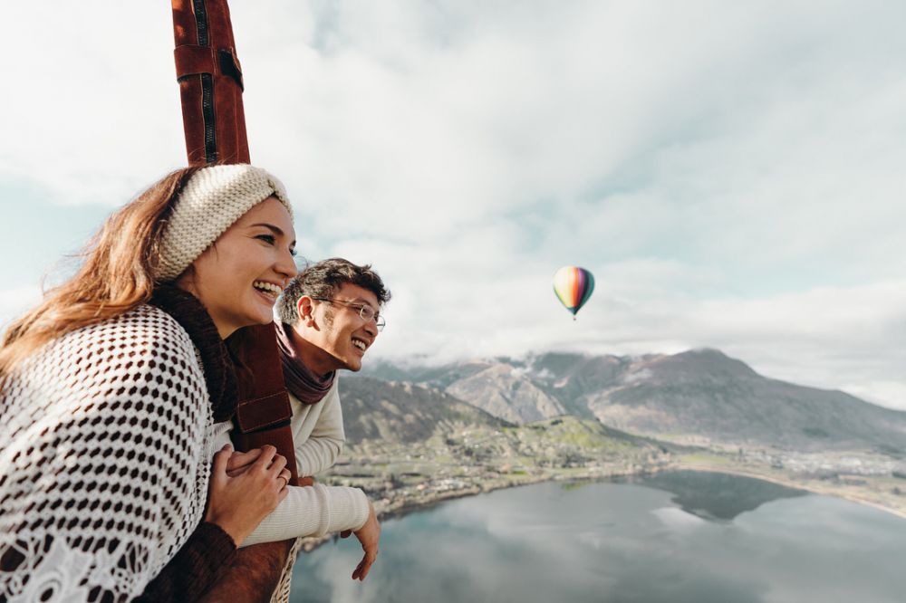 10 Potret manis bulan madu Nadine & Dimas Anggara, so sweet abis