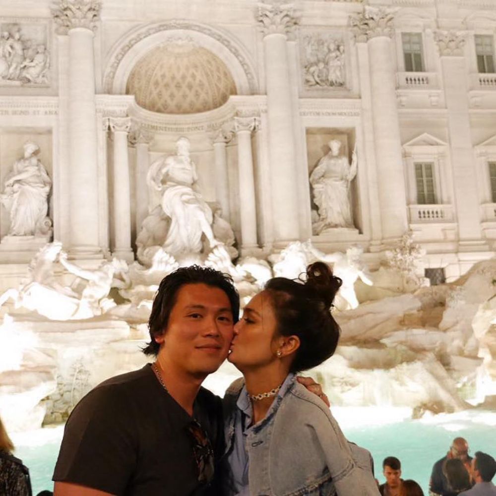 Unggahannya bernada pesan perpisahan, Luna Maya putus dengan Reino?