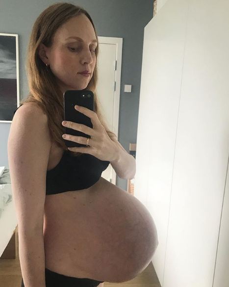 Wanita ini mengandung 3 bayi kembar, 10 potretnya bikin melongo