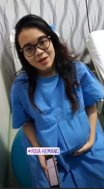 9 Potret kocak Babe Cabita temani istri jelang persalinan, ada cakaran