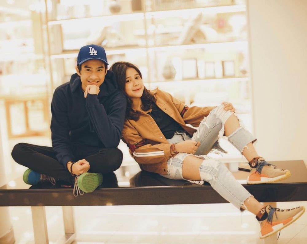 7 Potret kebersamaan Brisia Jodie & putra Iis Dahlia, masih sepupuan