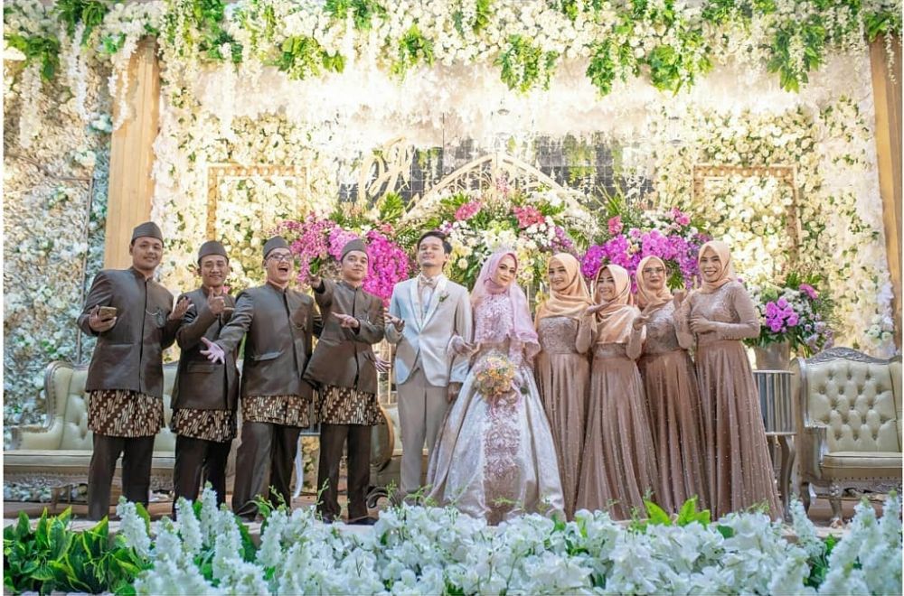 Berlangsung hikmat, ini 10 momen pernikahan Anisa eks Cherrybelle