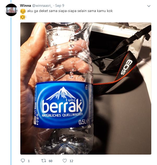 10 Cuitan imajinasi soal merek air mineral ini kocaknya bikin pegel