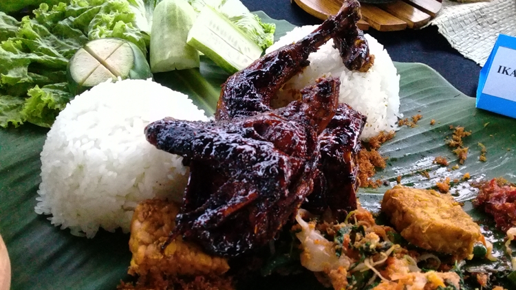 Di restoran ini kamu bisa makan gurame ala Korea ditemani hawa sejuk