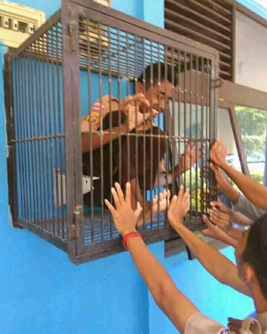 8 Tingkah absurd anak cuma ada di Indonesia ini bikin ketawa bahagia