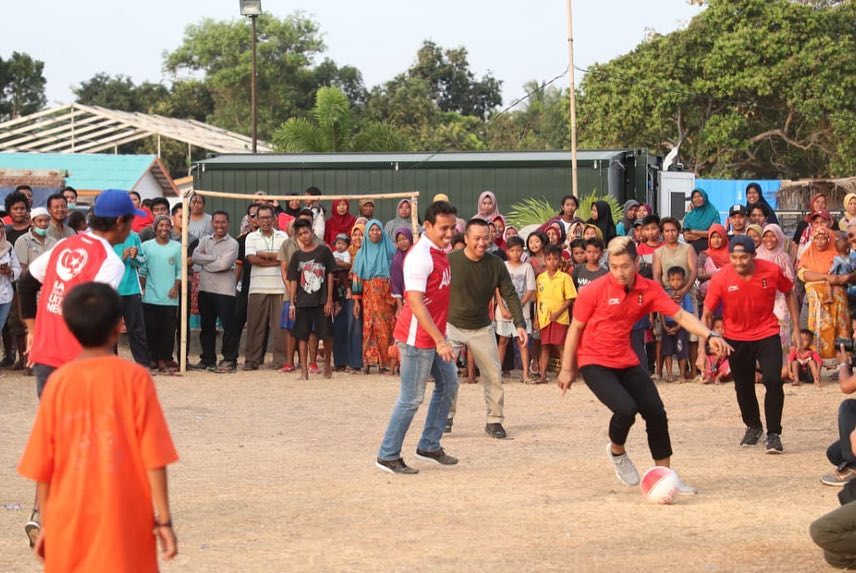 10 Momen atlet juara Asian Games bantu korban bencana di Lombok, salut