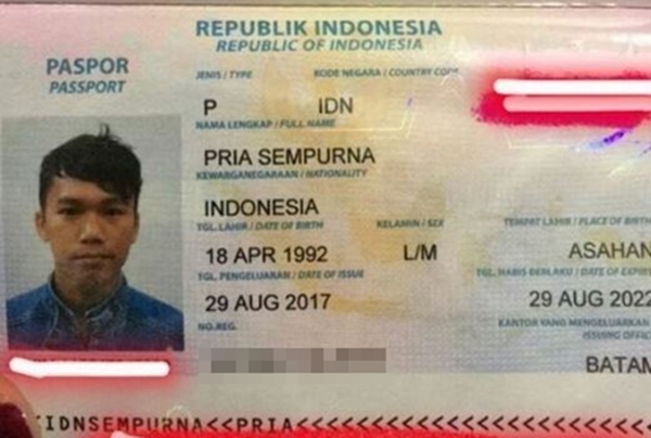 7 Nama orang di paspor ini kocaknya bikin pengen ketawa 