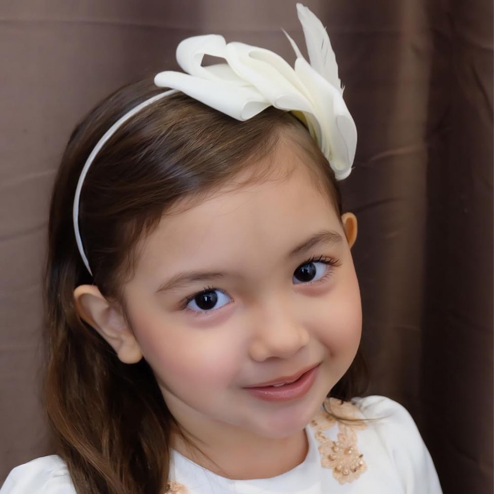 Rayu juri Idol Junior minta Golden Ticket, ini 6 aksi ngegemesin Luna