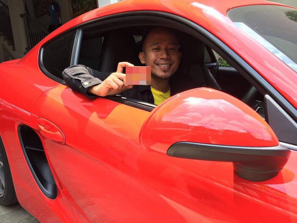 Intip mobil mewah 5 seleb Tanah Air, ada yang harganya Rp 13 miliar