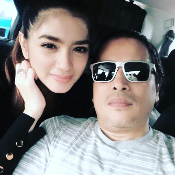 Jose Poernomo unggah foto bareng Angel Karamoy, posenya jadi sorotan