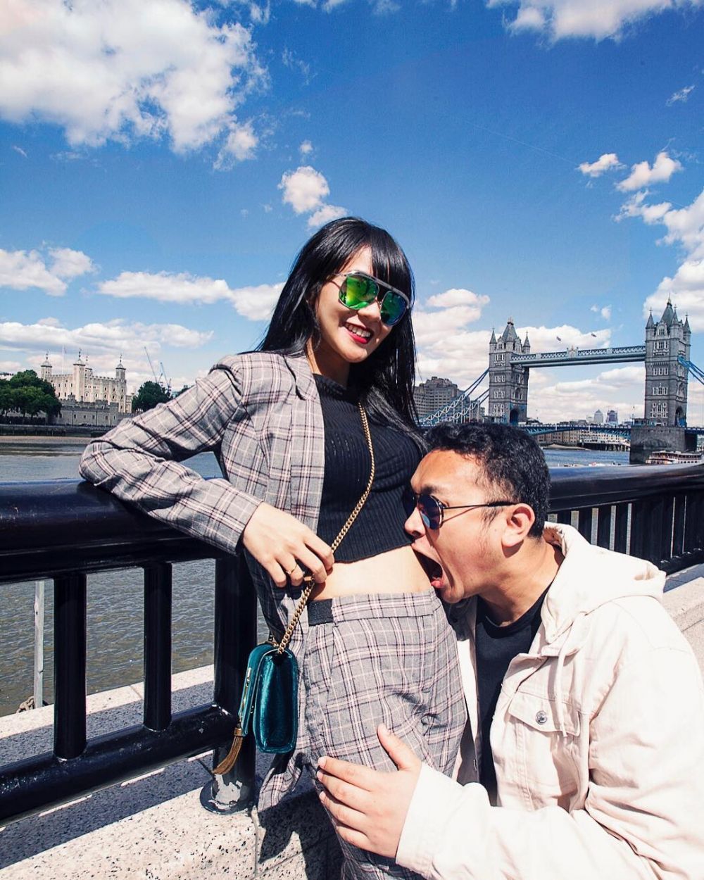 Kehilangan anak di usia kandungan 5 bulan, Gilang Dirga klarifikasi