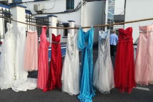 Pria ini nekat mencuri 73 gaun pengantin, alasannya bikin mewek