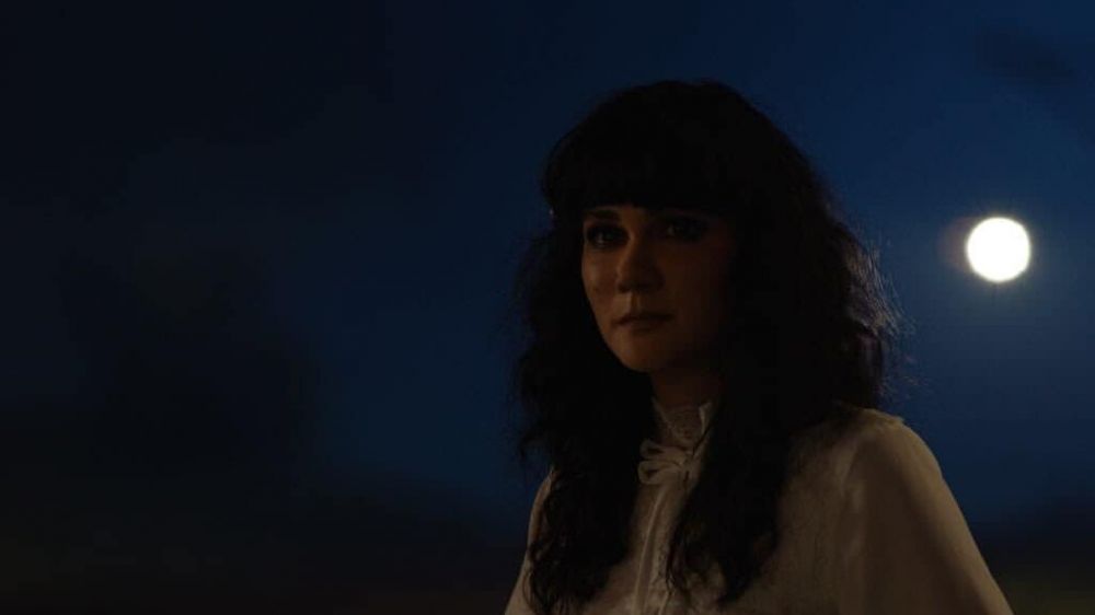 Tayang November, ini 5 fakta film Suzzanna: Bernapas Dalam Kubur 