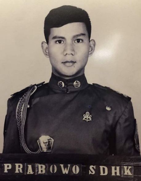 15 Foto Prabowo saat masih muda ini dijamin bikin pangling