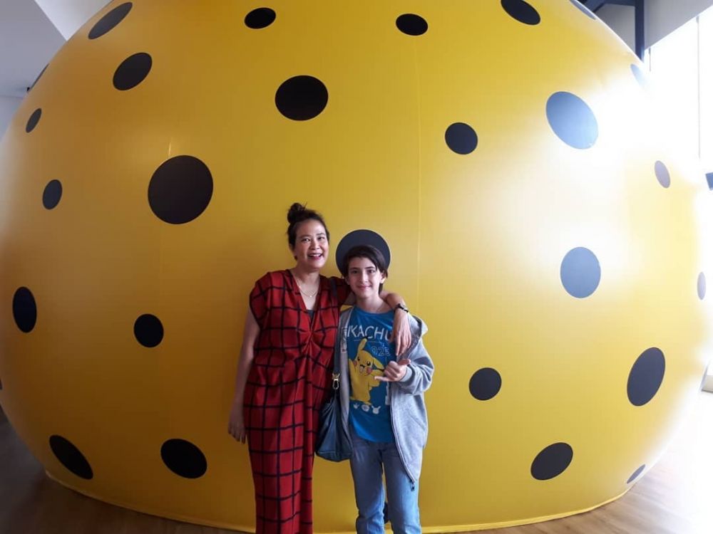 7 Seleb ini pilih metode gentle birth untuk persalinannya