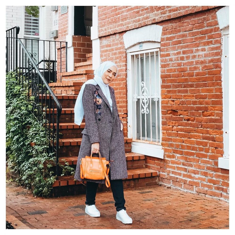 Berhijab, ini 10 gaya fashion Fitri Tropica liburan di Amerika Serikat