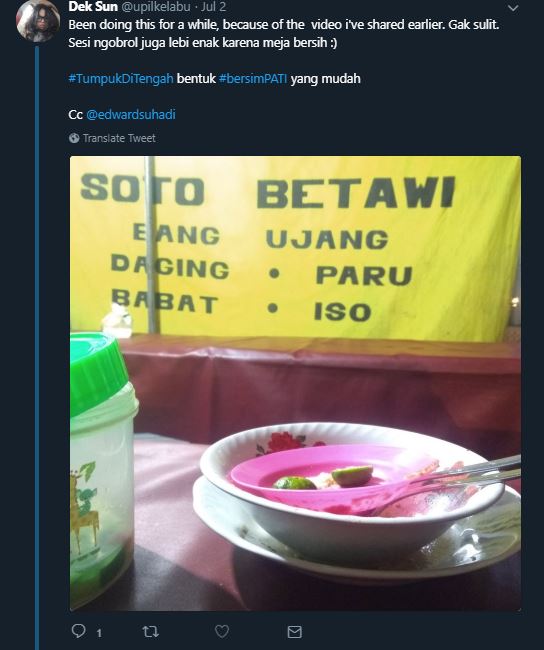 10 Potret 'gerakan tumpuk di tengah' ini bukti berbuat baik itu mudah